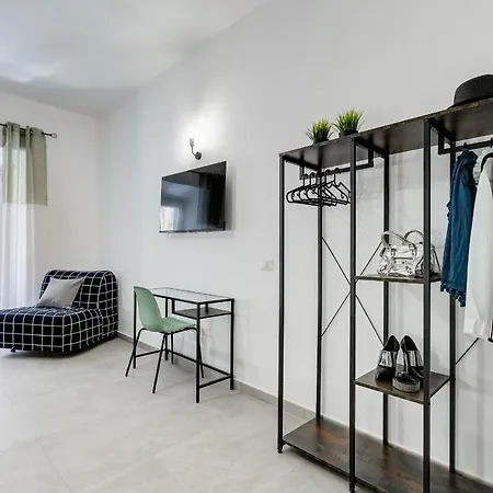 Bdc - Empire, Noble 3-bdr * Rom