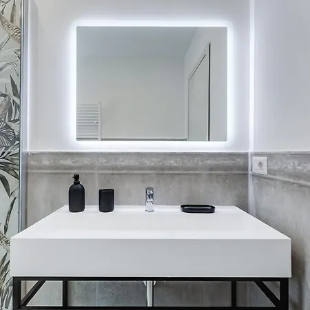 Bdc - Empire, Noble 3-bdr *