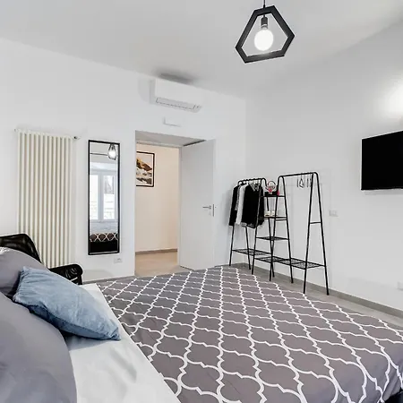 Bdc - Empire, Noble 3-bdr Rom