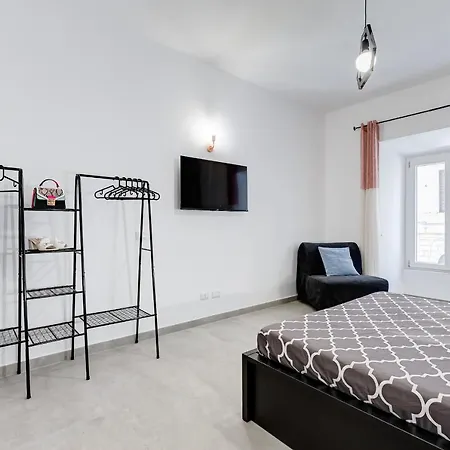 Bdc - Empire, Noble 3-bdr Roma