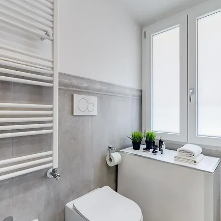 Bdc - Empire, Noble 3-bdr Apartamento