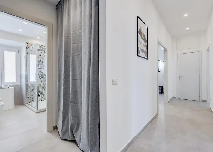 Bdc - Empire, Noble 3-bdr *