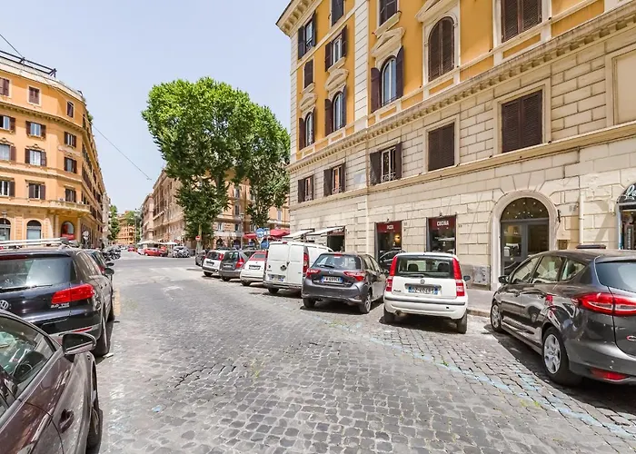 Bdc - Empire, Noble 3-bdr Appartamento