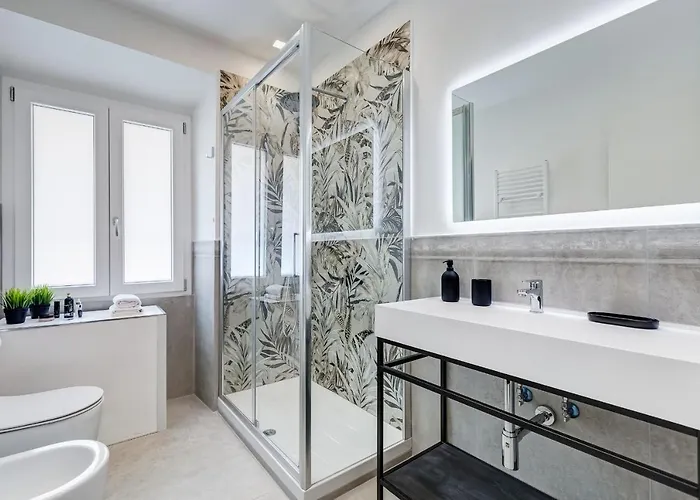 Bdc - Empire, Noble 3-bdr Appartamento *