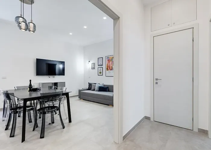 Bdc - Empire, Noble 3-bdr *