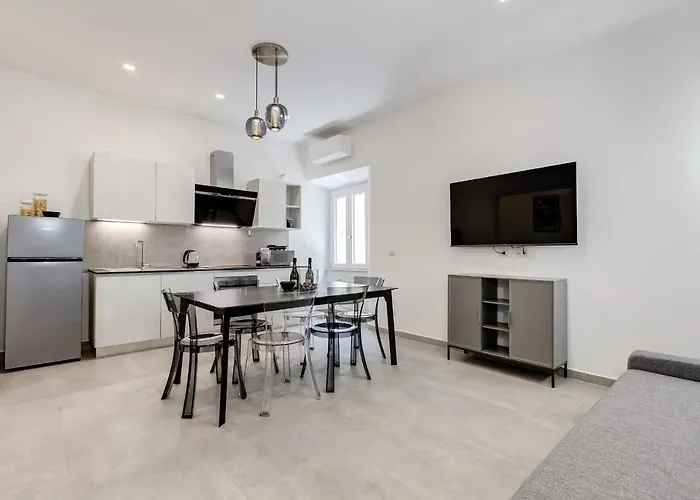 Bdc - Empire, Noble 3-bdr * Roma