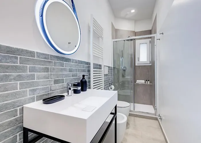 Bdc - Empire, Noble 3-bdr * Roma